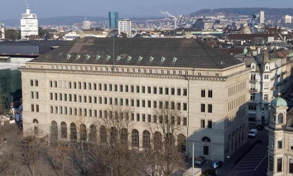 Swiss National Bank sticks to loose policy despite inflation pickup